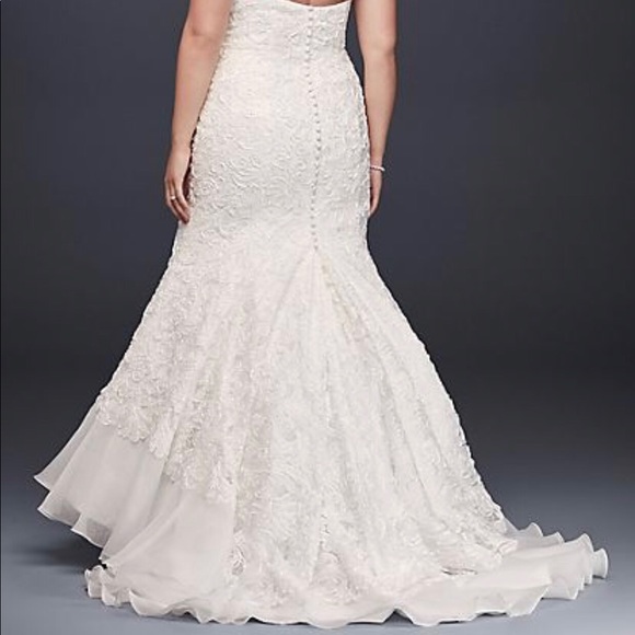 Beautiful lace over charmeuse gown - Picture 2 of 3